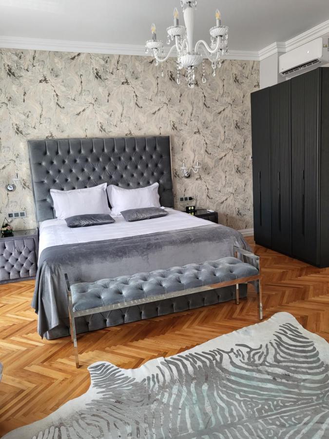 Fancy Flats Apartment