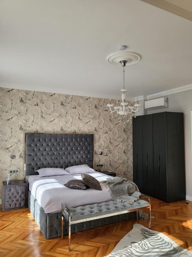 Fancy Flats Apartment