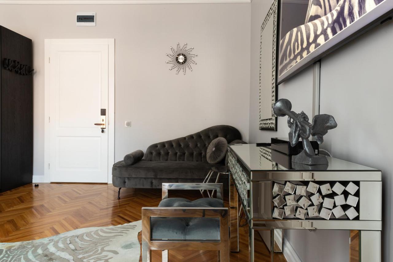 Fancy Flats Apartment
